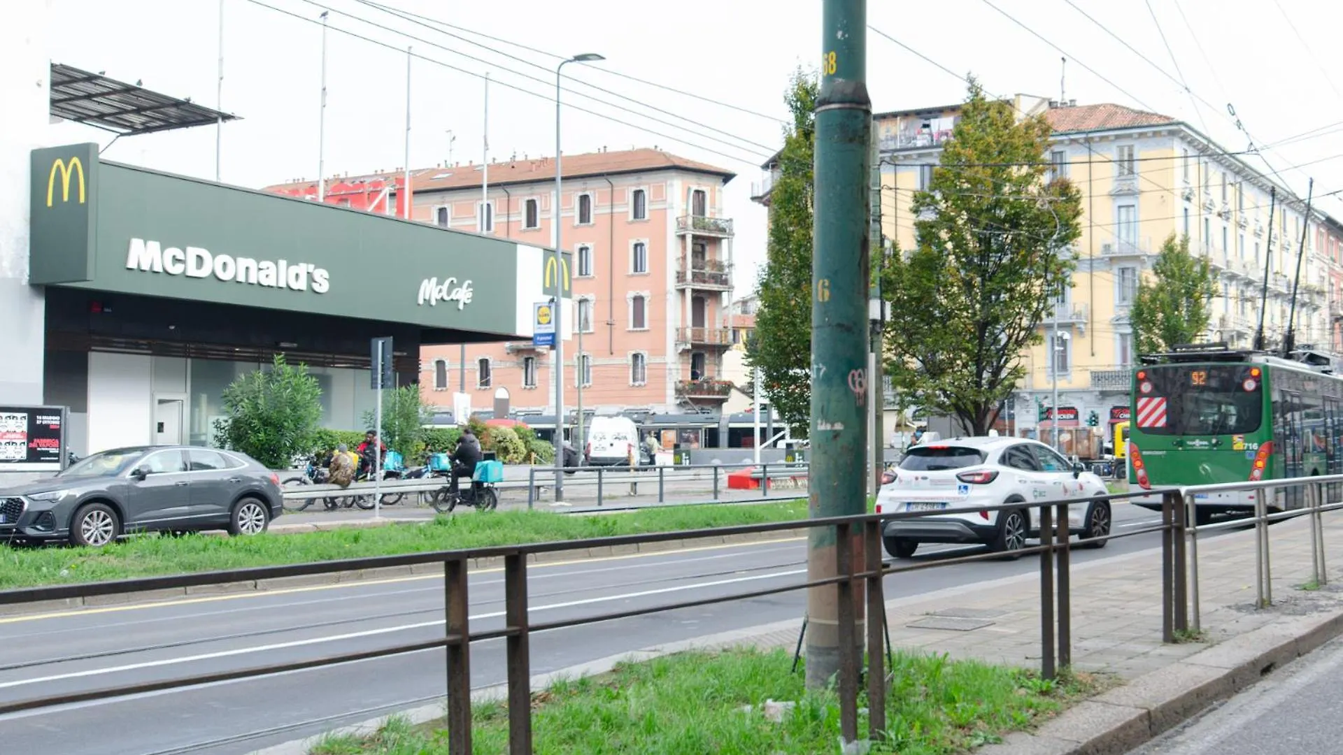 Vivimihome - Stelvio House Milano 0*,  Italia